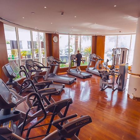 فندق موفنبيك البحرين المحرق المظهر الخارجي الصورة The gym at the hotel
