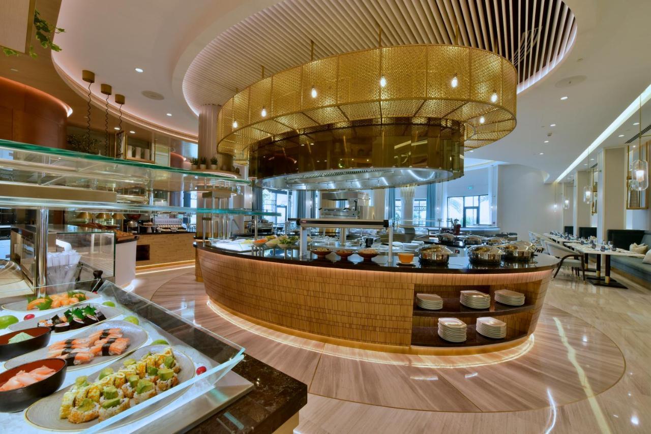 فندق موفنبيك البحرين المحرق المظهر الخارجي الصورة The buffet at the hotel
